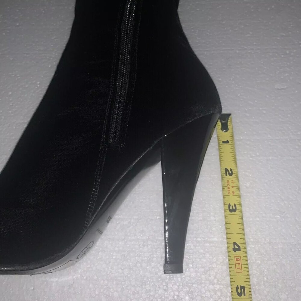 CHANEL Black Velvet Velour Knee High Boots W/Patent Heels/Cap Toe CC/ Logo Sz 40 - Picture 8 of 12